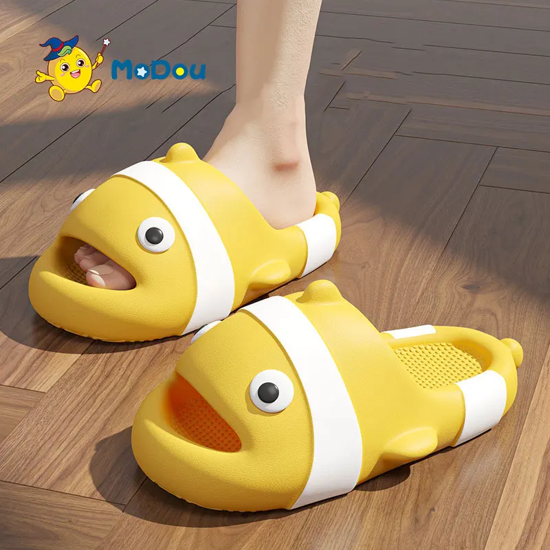 Mo Dou Children's Home Slippers Soft Non-slip Outdoor Cute Cartoon Fish Watermelon Stripe Cozy Anti-collision Elastic Odor-proof
Mo Dou Children's Home Slippers Soft Non-slip Outdoor Cute Cartoon Fish Watermelon Stripe Cozy Anti-collision Elastic Odor-proof
