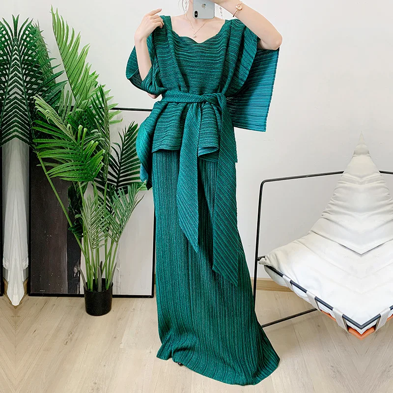 SuperAen Pleated Sets Women 2022 Summer New Style Design Irregular Shawl Shirt + Long Skirt Two-piece Sets
SuperAen Pleated Sets Women 2022 Summer New Style Design Irregular Shawl Shirt + Long Skirt Two-piece Sets