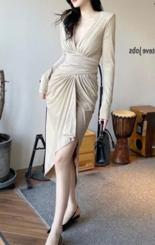 126448 Luxury Designer Clothes Fashion Classic Trendy 22 New Long Sleeve V-neck Dress Fold Irregular Dress
126448 Luxury Designer Clothes Fashion Classic Trendy 22 New Long Sleeve V-neck Dress Fold Irregular Dress