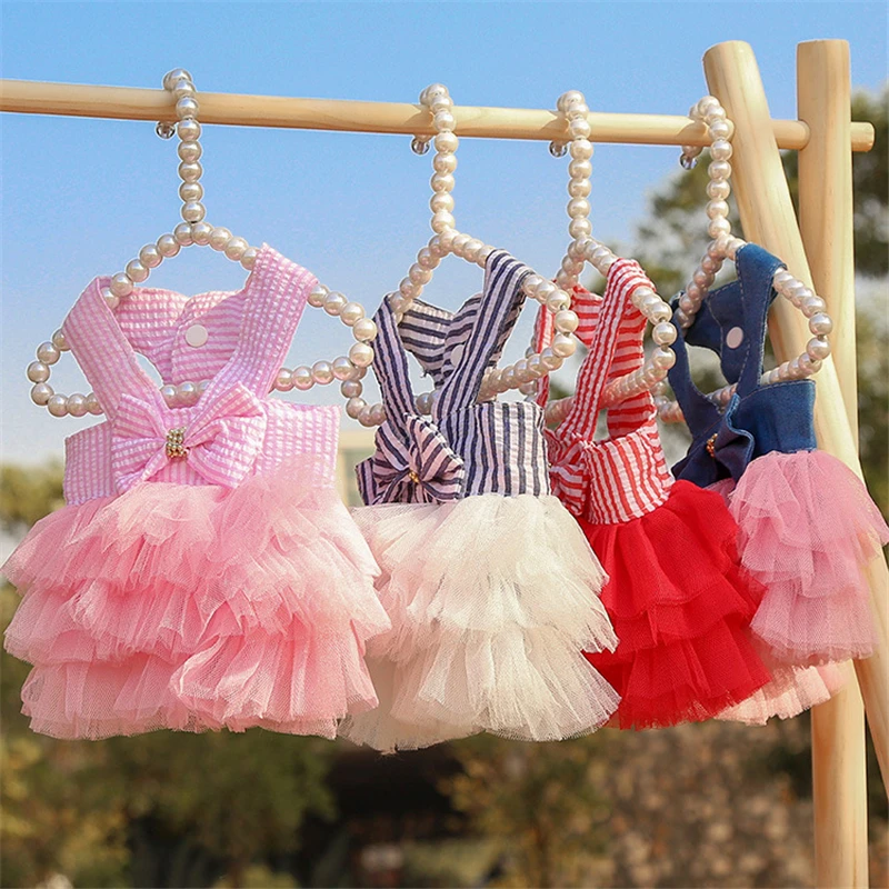 Pet Clothes Princess Dress Spring Summer Flower Butterfly Dress Fashion Broken Flower Lovely Pattern Lace Tulle Sleeveless Coat
Pet Clothes Princess Dress Spring Summer Flower Butterfly Dress Fashion Broken Flower Lovely Pattern Lace Tulle Sleeveless Coat