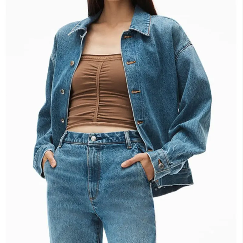 Simple fashion women denim coat 2022 new turn-down collar long sleeve casual lady denim jacket
Simple fashion women denim coat 2022 new turn-down collar long sleeve casual lady denim jacket