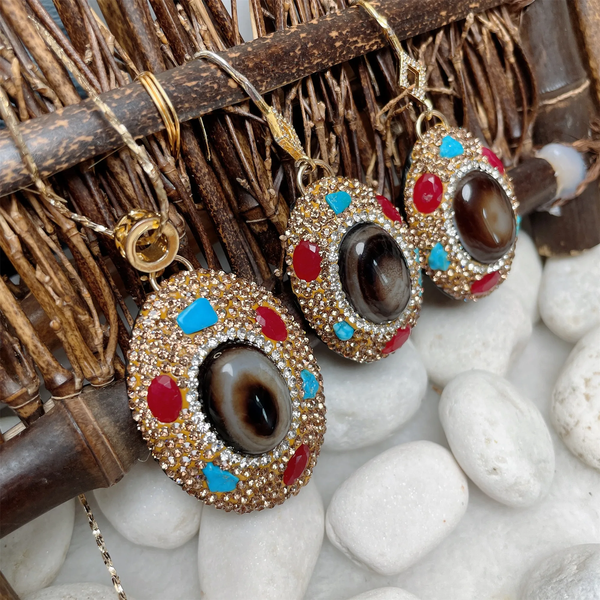 Agate Dzi Beads Turquoise Ruby Rhinestone Earrings Pendant Ladies Personality Trendy Fashion Versatile Elegant Jewelry
Agate Dzi Beads Turquoise Ruby Rhinestone Earrings Pendant Ladies Personality Trendy Fashion Versatile Elegant Jewelry