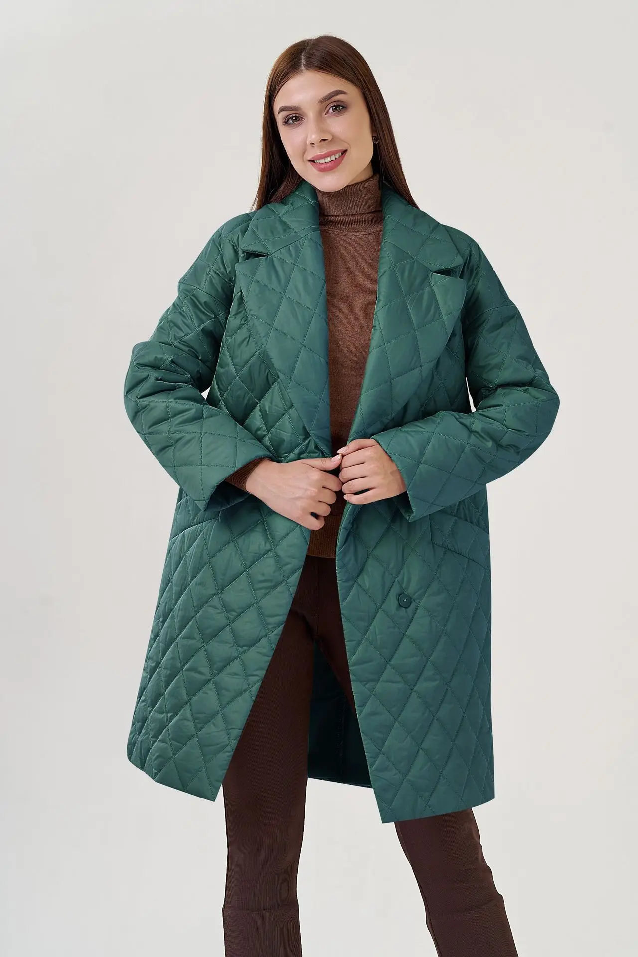 2022 temperament women's cotton winter lozenge V-neck long belt warm loose jacket
2022 temperament women's cotton winter lozenge V-neck long belt warm loose jacket