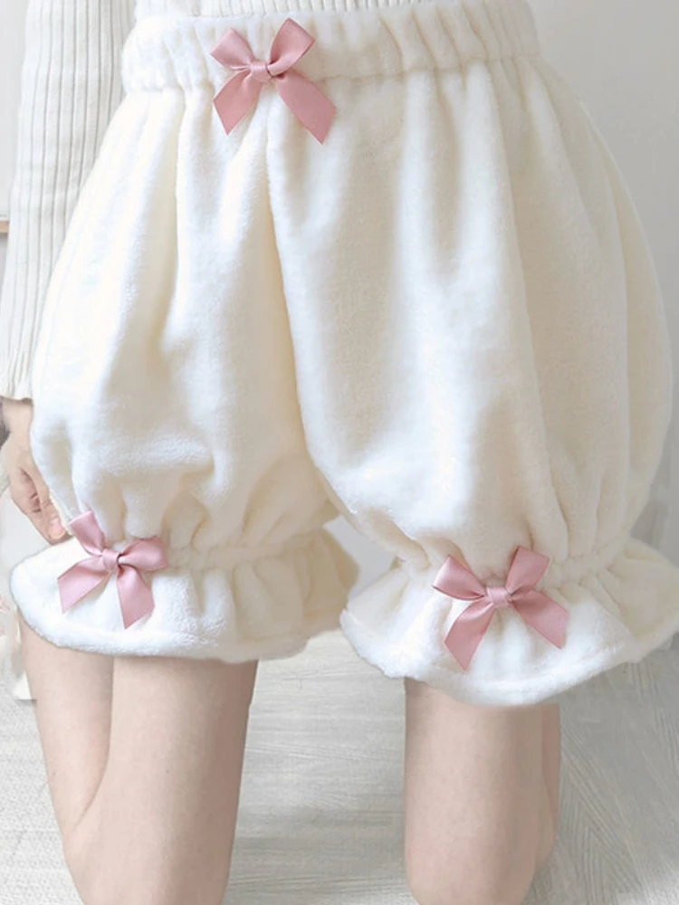 Japanese White Sweet Lolita Shorts Women Bow Y2k Loose Kawaii Cute Shorts Female Retro Princess Pumpkin Shorts Warm Winter 2024
Japanese White Sweet Lolita Shorts Women Bow Y2k Loose Kawaii Cute Shorts Female Retro Princess Pumpkin Shorts Warm Winter 2024