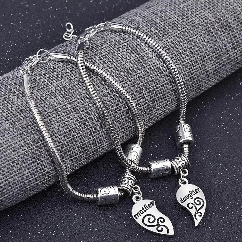 Mother Child Charm Bracelet Women's Heart Chain Puzzle Bracelet Bracelets For Women Family Jewelry Mother's Day Christmas Gift
Mother Child Charm Bracelet Women's Heart Chain Puzzle Bracelet Bracelets For Women Family Jewelry Mother's Day Christmas Gift