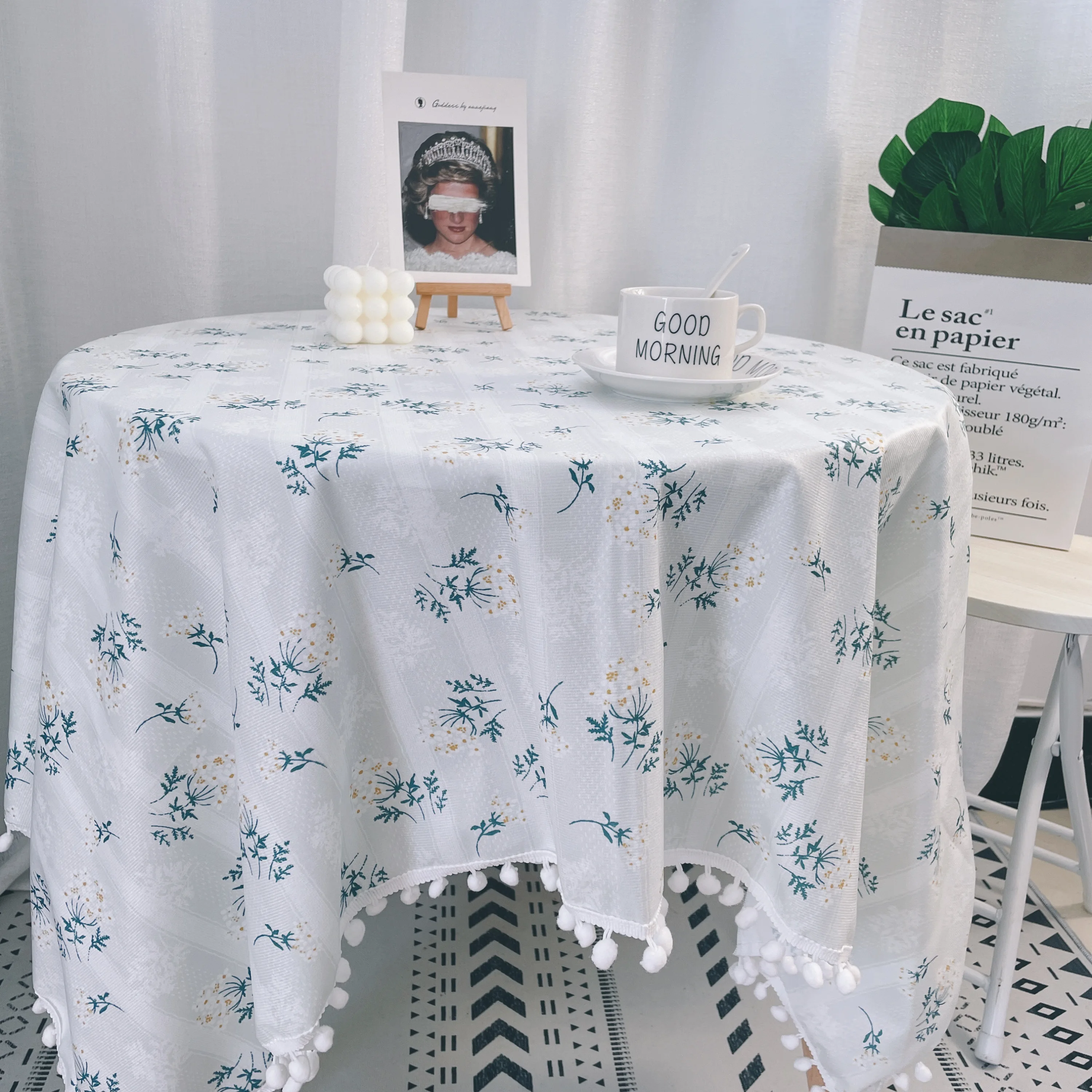 Fragmented floral lace tablecloth inset style photography dining table coffee table background fabric art
Fragmented floral lace tablecloth inset style photography dining table coffee table background fabric art