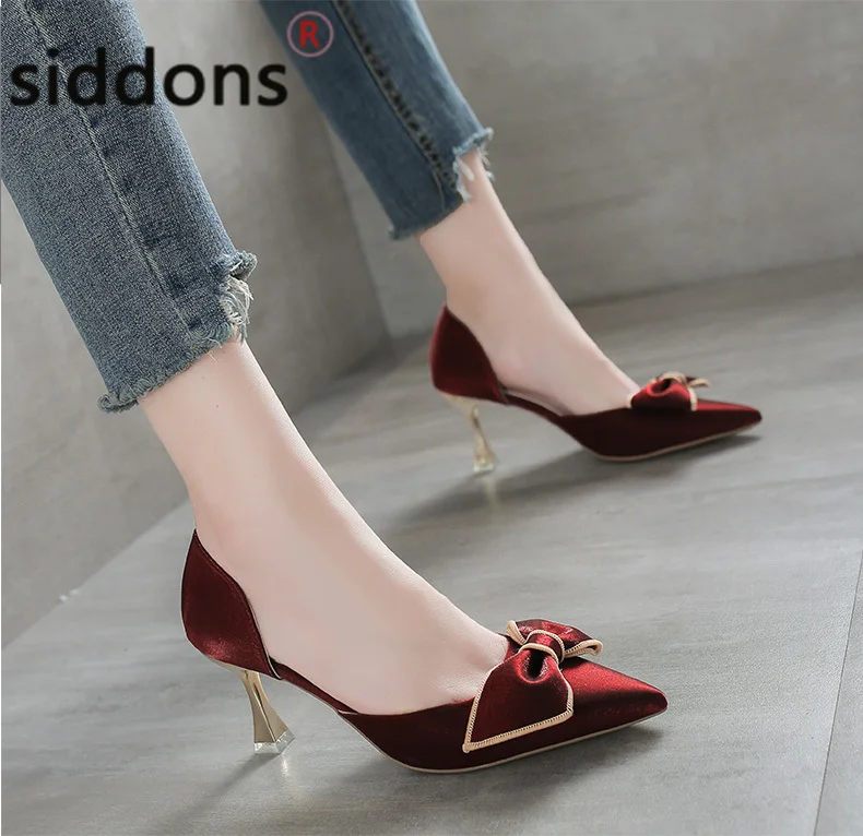 2022 Fashion high heels women's sandals Wedding shoes Spring and autumn women's sandals Ladies' pumps wedding shoes
2022 Fashion high heels women's sandals Wedding shoes Spring and autumn women's sandals Ladies' pumps wedding shoes