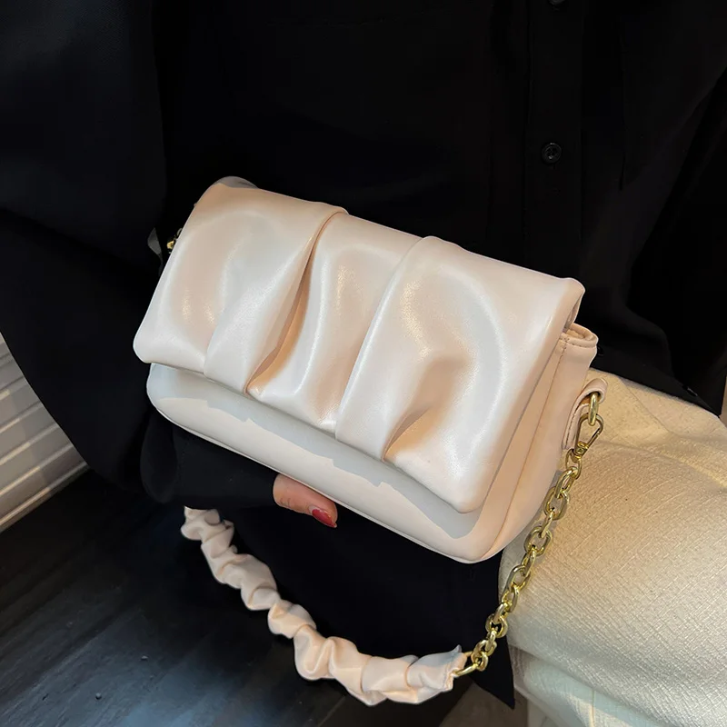 2022 Famous Brand Soft PU Leather Women's Bag Designer Underarm Handbag Short Handle Luxury Brand Shoulder Crossbody Bags
2022 Famous Brand Soft PU Leather Women's Bag Designer Underarm Handbag Short Handle Luxury Brand Shoulder Crossbody Bags