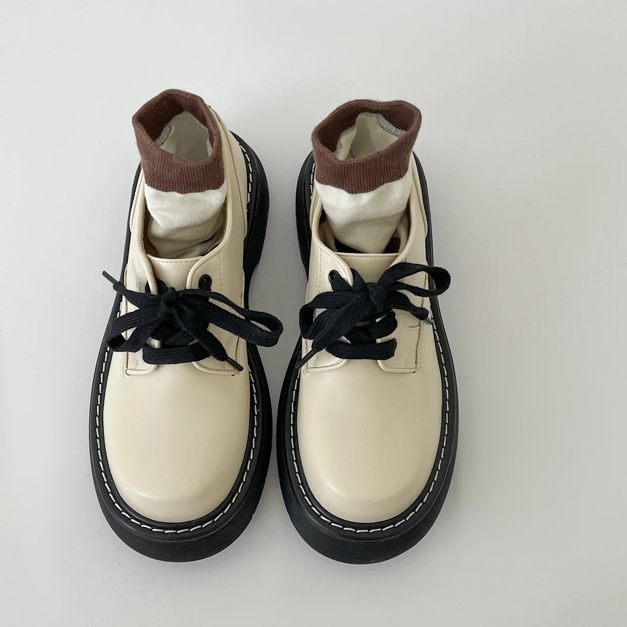 

Женские мокасины на плоской подошве, черные кожаные туфли-Лоферы без застежки, Дизайнерские повседневные оксфорды, для весны, 2023