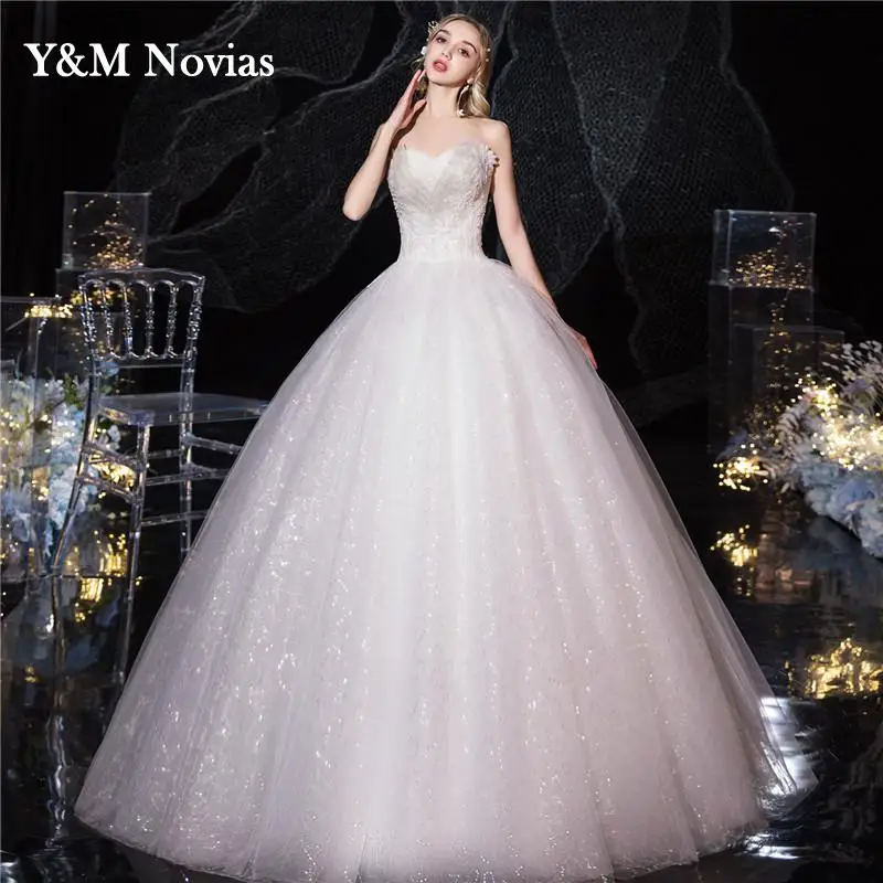 Y&M Robe De Mariee New Wedding Dresses Plus Size Strapless Appliques Lace Fashion Simple Bride Dress Vestidos De Novia Ball Gown
Y&M Robe De Mariee New Wedding Dresses Plus Size Strapless Appliques Lace Fashion Simple Bride Dress Vestidos De Novia Ball Gown