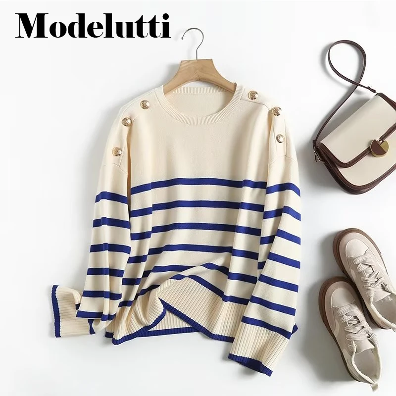 Modelutti 2023 New Autumn Fashion Button Decoration Striped Knitted Sweater Women Pullover Wild Simple Casual Tops Female Chic
Modelutti 2023 New Autumn Fashion Button Decoration Striped Knitted Sweater Women Pullover Wild Simple Casual Tops Female Chic