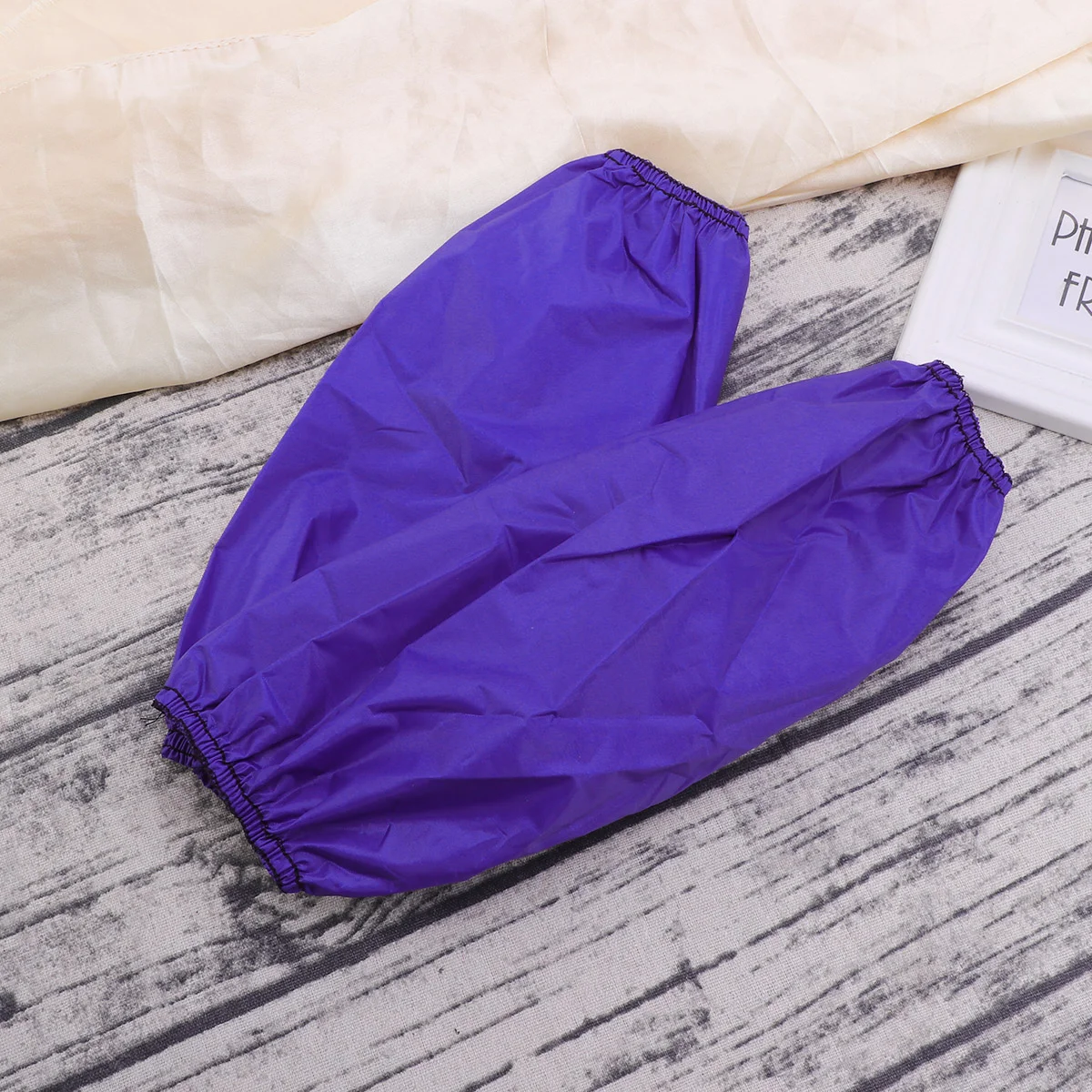 Sleeves Arm Oversleeves Waterproof Kitchen Sleeve Reusable Oil Covers Oilproof Resistant Cooking Disposable Cover Cleaning
Sleeves Arm Oversleeves Waterproof Kitchen Sleeve Reusable Oil Covers Oilproof Resistant Cooking Disposable Cover Cleaning
