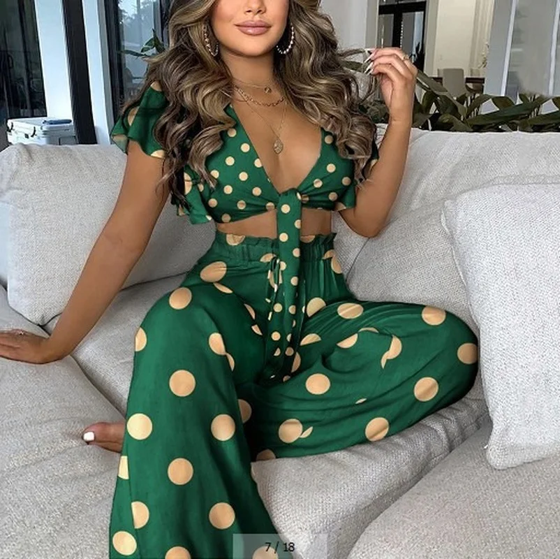 Женский Повседневный костюм из двух предметов, короткий топ на шнуровке с V-образным вырезом и широкие брюки с высокой талией, пикантный пля...
Женский Повседневный костюм из двух предметов, короткий топ на шнуровке с V-образным вырезом и широкие брюки с высокой талией, пикантный пля...