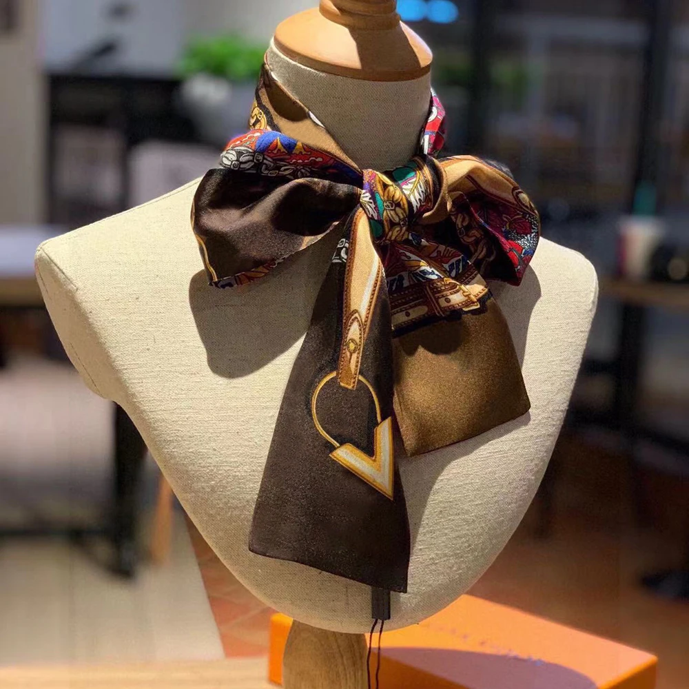 New Silk Scarf For Women Letter chain Printed Handle Bag Ribbons Brand Fashion Head Scarf Small Long Skinny Scarves
New Silk Scarf For Women Letter chain Printed Handle Bag Ribbons Brand Fashion Head Scarf Small Long Skinny Scarves