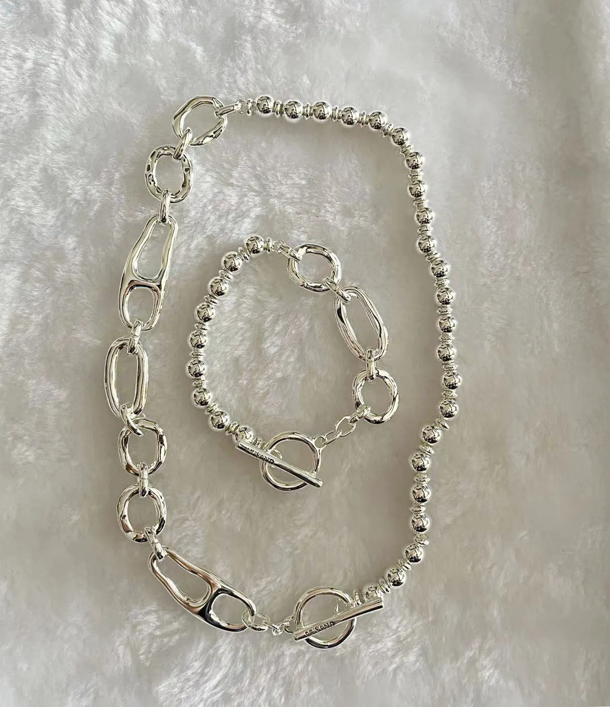 HSC 2022 new UNOde50 exquisite fashion electroplating 925 silver charm ball bracelet jewelry gifts
HSC 2022 new UNOde50 exquisite fashion electroplating 925 silver charm ball bracelet jewelry gifts