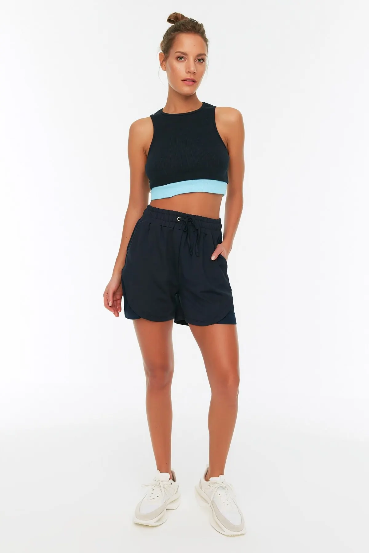 Women's Shorts Detailed Sport New Summer Fashion Bermuda Basic Short Pants Mini Trousers Short Pants
Women's Shorts Detailed Sport New Summer Fashion Bermuda Basic Short Pants Mini Trousers Short Pants