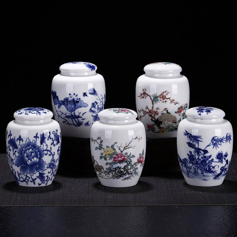 Landscape Flower Storage Jar Sealed Tea Cans Household with Lid Nuts Coffee Beans Storage Box Blue and White Porcelain Container
Landscape Flower Storage Jar Sealed Tea Cans Household with Lid Nuts Coffee Beans Storage Box Blue and White Porcelain Container