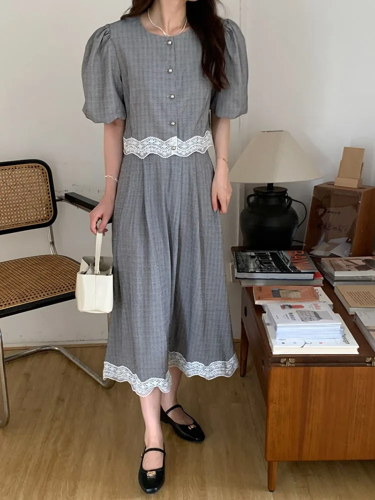 Summer French Elegant Small Fragrance Style Stitching Lace Edge Puff Sleeve Shirt High Waist Skirt Two-piece Set Women D1318
Summer French Elegant Small Fragrance Style Stitching Lace Edge Puff Sleeve Shirt High Waist Skirt Two-piece Set Women D1318