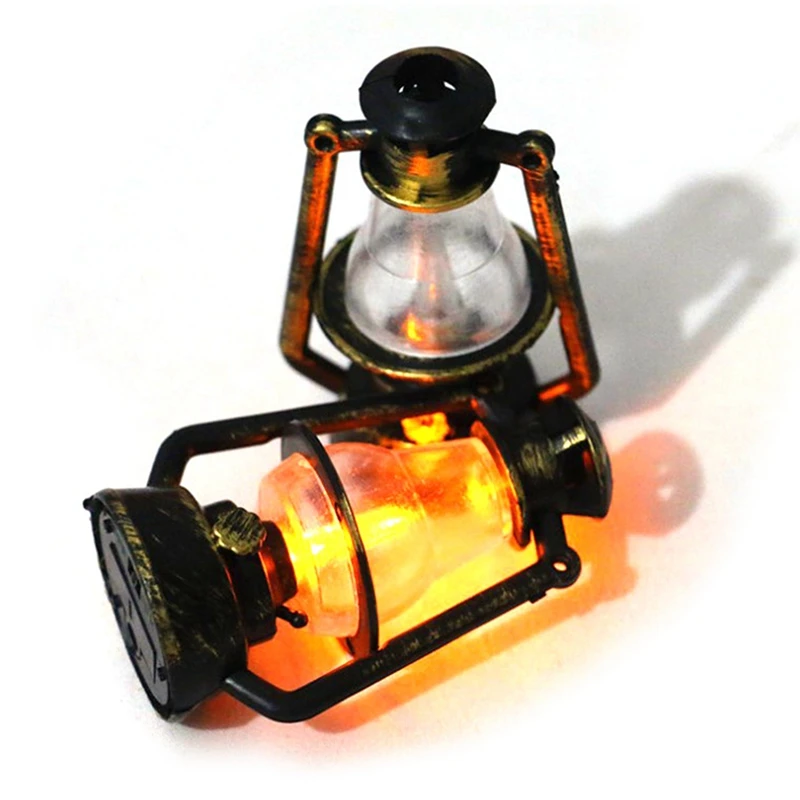 1/12 Dollhouse Miniature Retro Lantern Can Emit Light Dollhouse Scene Decoration Accessories
1/12 Dollhouse Miniature Retro Lantern Can Emit Light Dollhouse Scene Decoration Accessories