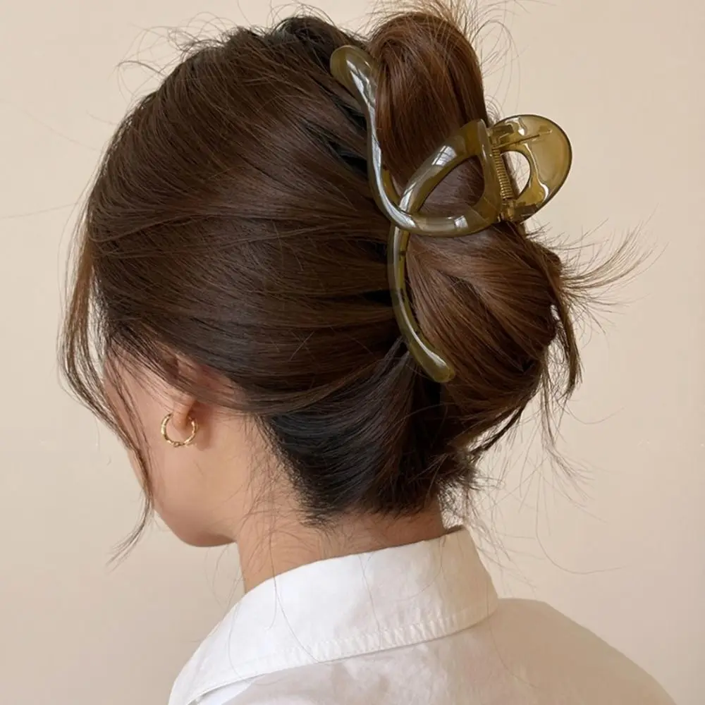 Fashion Hair Claw For Women Girls Hair Accessories Plastic Geometric Hair Clips Large Wave Shape Ponytail Holder Shark Clip
Fashion Hair Claw For Women Girls Hair Accessories Plastic Geometric Hair Clips Large Wave Shape Ponytail Holder Shark Clip