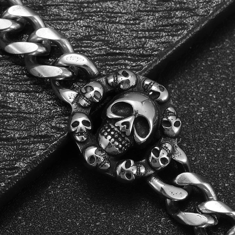 European and American Men's Bracelet Fashion Stainless Steel Skull Cast Bracelet Retro Style Bracelet for Men
European and American Men's Bracelet Fashion Stainless Steel Skull Cast Bracelet Retro Style Bracelet for Men