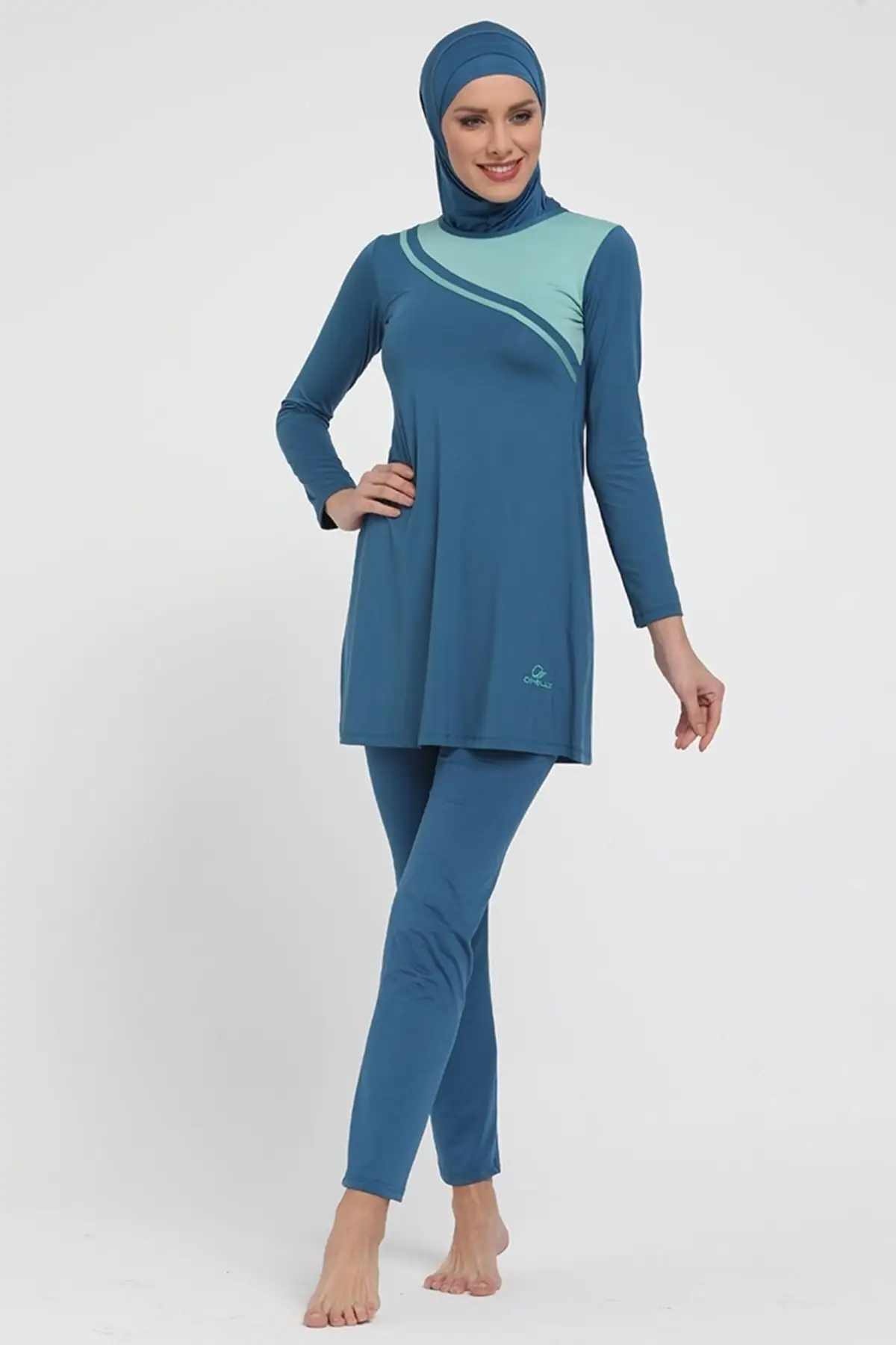 Muslim Burkinis Long Sleeve Oil Swimwear Modest Summer Clothing Hijab Sport Swimsuit Islamic Full Cover Swimwear
Muslim Burkinis Long Sleeve Oil Swimwear Modest Summer Clothing Hijab Sport Swimsuit Islamic Full Cover Swimwear