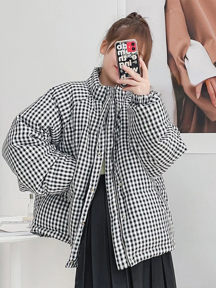 2022 White Duck Down Casual plaid stripes Winter Women Loose stand Collar Coat Thick Warm Simple Outerwear Streetwear Fashion
2022 White Duck Down Casual plaid stripes Winter Women Loose stand Collar Coat Thick Warm Simple Outerwear Streetwear Fashion