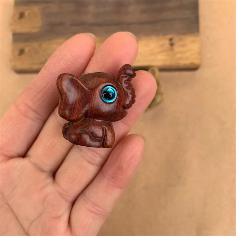 Мини-прекрасная благоприятная деревянная фигурка слона, орнамент 1,37 дюйма, креативный брелок «сделай сам», ожерелье, кулон, забавные подарки
Мини-прекрасная благоприятная деревянная фигурка слона, орнамент 1,37 дюйма, креативный брелок «сделай сам», ожерелье, кулон, забавные подарки