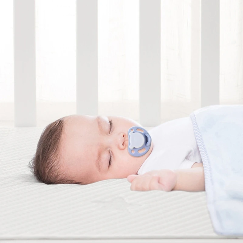 Соска-пустышка для новорожденных с защитой от пыли 
Соска-пустышка для новорожденных с защитой от пыли