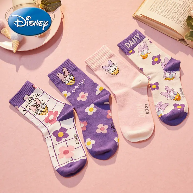 Носки женские с героями мультфильмов Disney и маргаритками, Корейская версия, милые японские чулки, универсальные осенне-зимние
Носки женские с героями мультфильмов Disney и маргаритками, Корейская версия, милые японские чулки, универсальные осенне-зимние