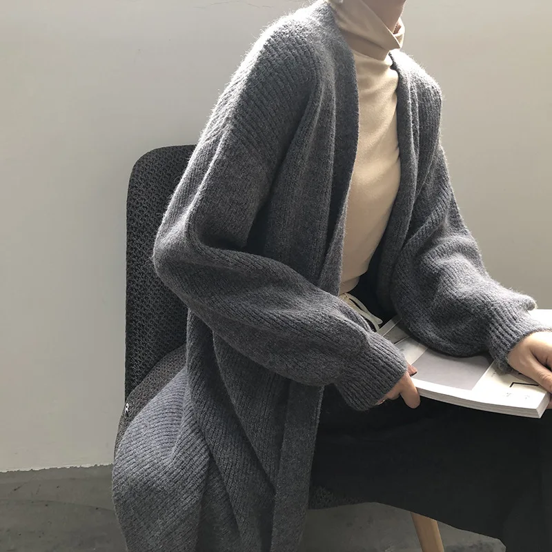 2022 Autumn Winter Women's Knitted Cardigan Fashion V-Neck Loose Long Sweater Female Korean Solid Color Outerwear Coat
2022 Autumn Winter Women's Knitted Cardigan Fashion V-Neck Loose Long Sweater Female Korean Solid Color Outerwear Coat