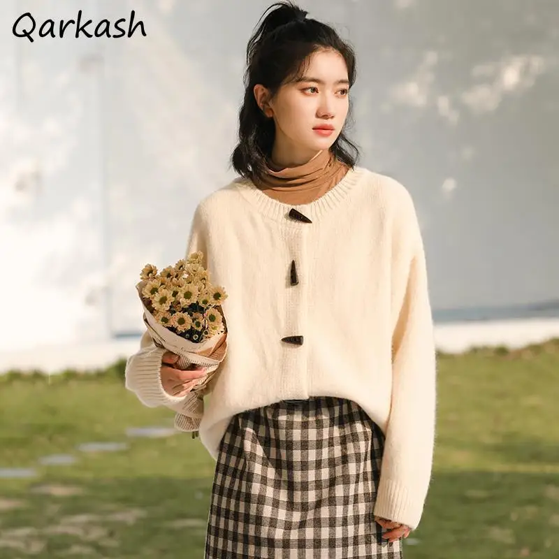Cardigan Women 5 Colors Chic O-neck Minimalist Ladies Clothing Solid Ulzzang Ins Sweater Prevalent Knit Cozy Aesthetic All-match
Cardigan Women 5 Colors Chic O-neck Minimalist Ladies Clothing Solid Ulzzang Ins Sweater Prevalent Knit Cozy Aesthetic All-match