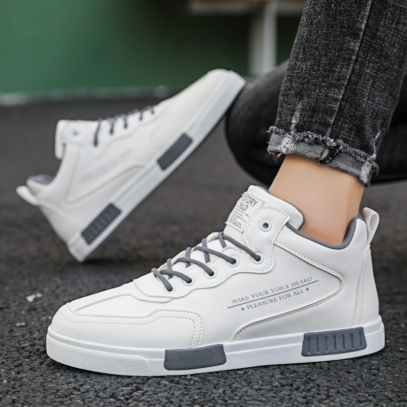 Men's Non-slip Leather Casual Shoes Formal Wear Lightweight Men's Shoes Fashion Trend Outdoor Walking Shoes Artificial Leather
Men's Non-slip Leather Casual Shoes Formal Wear Lightweight Men's Shoes Fashion Trend Outdoor Walking Shoes Artificial Leather
