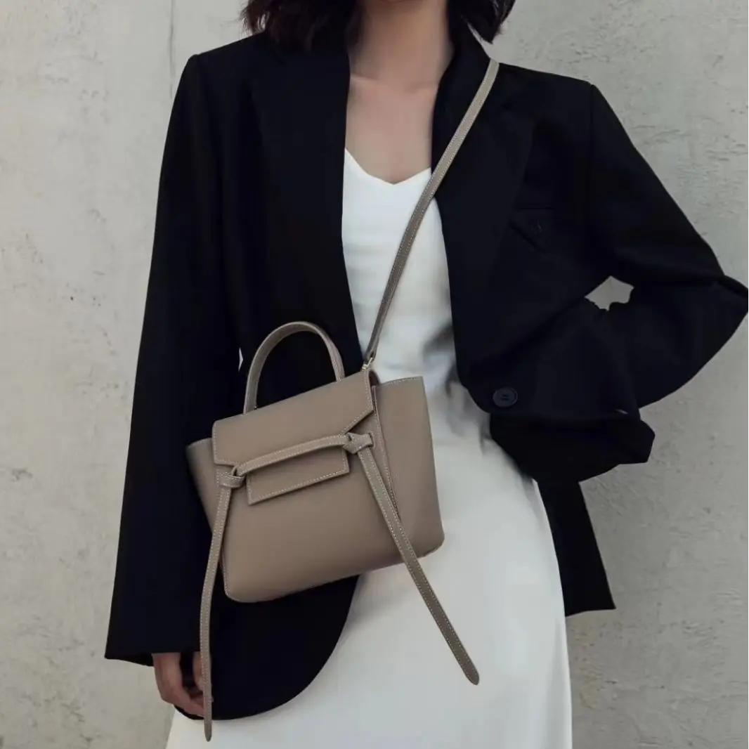 Leather Bag one-shoulder cross-body Korean niche design delicate and versatile smiley face handbags
Leather Bag one-shoulder cross-body Korean niche design delicate and versatile smiley face handbags