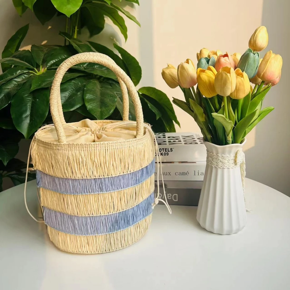 

Manufacturer Direct Sell 2024 NEW Design Arrival Tassel Decorated Beach Bag Straw Woven Bag With Patchwork Design European Pop