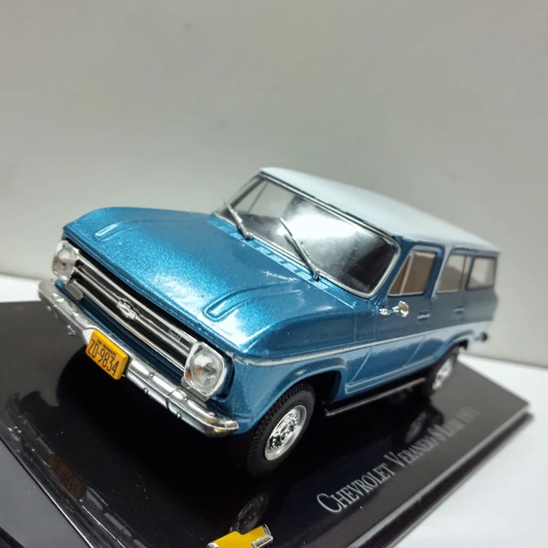 Ixo масштаб 1:43 Chevrolet veranio S Luxe 1971 модель седана из сплава игрушки подарок
Ixo масштаб 1:43 Chevrolet veranio S Luxe 1971 модель седана из сплава игрушки подарок