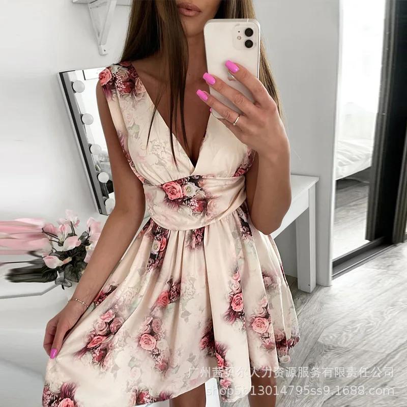 Women's Dress Sexy Slim High Waist Print Pleated Dress Women's Sleeveless V-neck Floral Dress
Women's Dress Sexy Slim High Waist Print Pleated Dress Women's Sleeveless V-neck Floral Dress