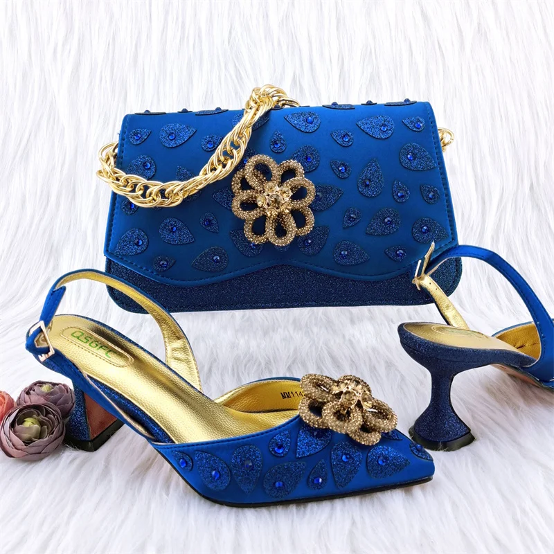 New Royal Blue Mature Women's Commuter Tote Bag And Stitching Color Matching High Heels Nigeria Ladies Party Shoes And Bag Sets
New Royal Blue Mature Women's Commuter Tote Bag And Stitching Color Matching High Heels Nigeria Ladies Party Shoes And Bag Sets
