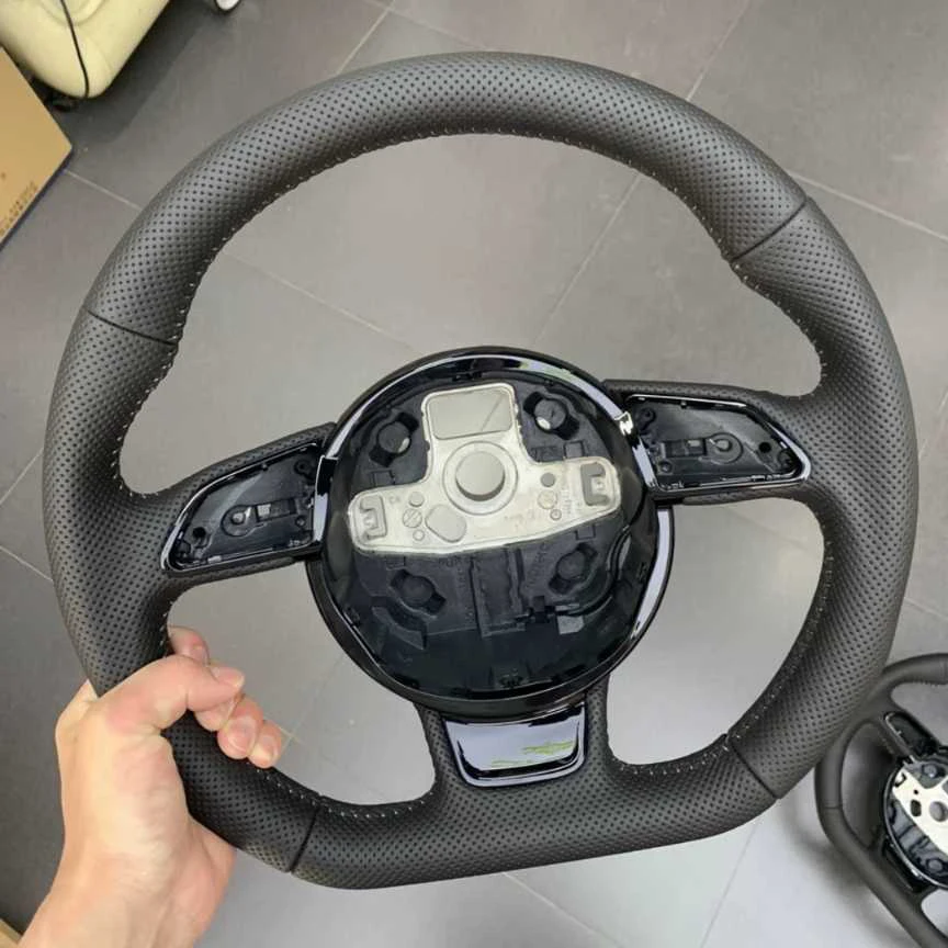 Перфорированный руль, для Audi A3, A4, A5, A6, A7, P3, Q5, Q7, с плоским дном
Перфорированный руль, для Audi A3, A4, A5, A6, A7, P3, Q5, Q7, с плоским дном