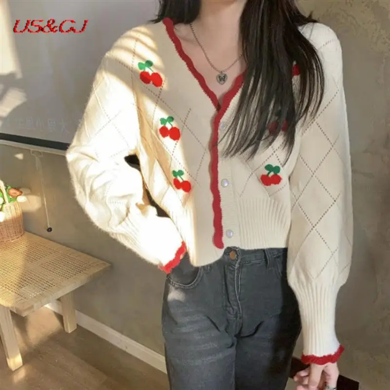 Cherry Embroidery Knitted Sweater Korean Casual Cute Long Sleeve Sweater Coats Y2K 2022 Autumn New Fashion V-Neck Short Cardigan
Cherry Embroidery Knitted Sweater Korean Casual Cute Long Sleeve Sweater Coats Y2K 2022 Autumn New Fashion V-Neck Short Cardigan