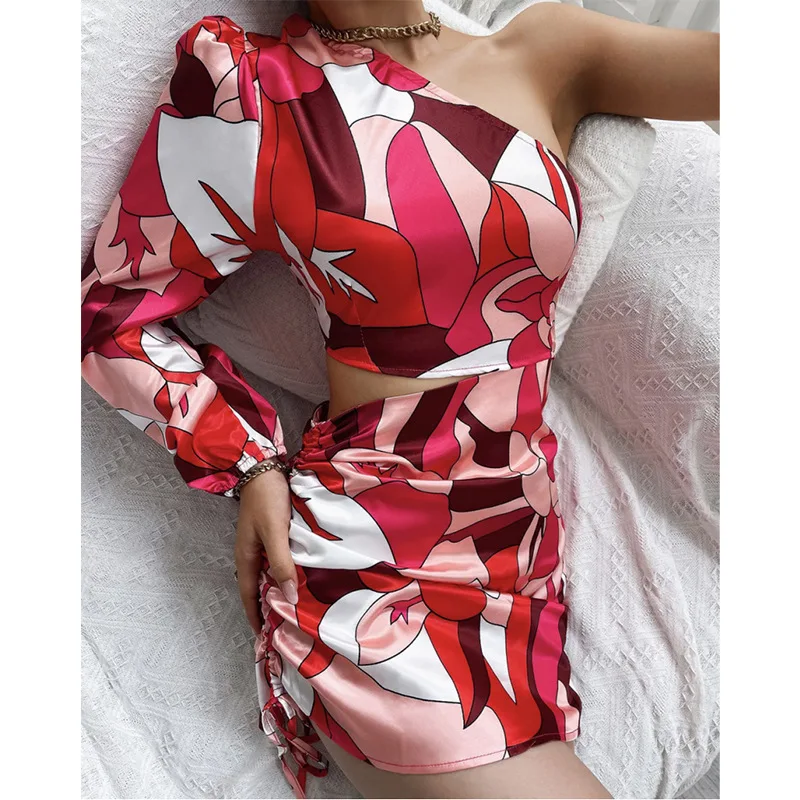 2022 Summer Sexy Dress French Diagonal Shoulder Cutout Women's Single Sleeve Dress Fashion Open Waist Pleated Mini Dresses
2022 Summer Sexy Dress French Diagonal Shoulder Cutout Women's Single Sleeve Dress Fashion Open Waist Pleated Mini Dresses