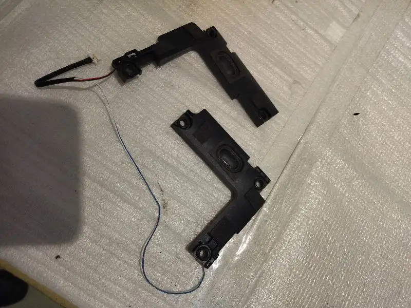 New original free shipping Laptop Fix Speaker for Lenovo EDGE 2 EDGE 2-1580 built-in speaker L&R 5SB0H52752
New original free shipping Laptop Fix Speaker for Lenovo EDGE 2 EDGE 2-1580 built-in speaker L&R 5SB0H52752