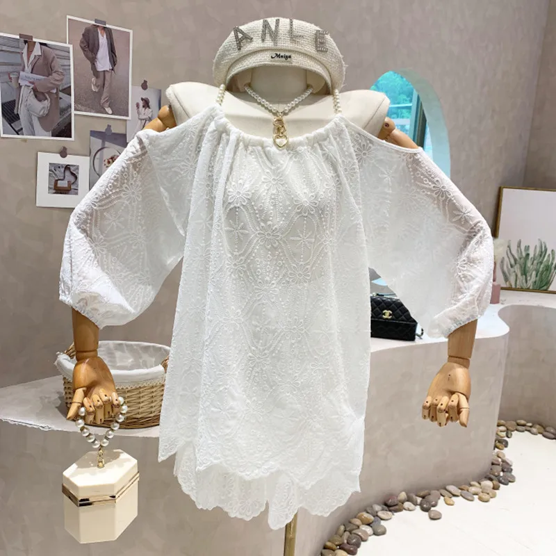 New Women's Clothing 2022 Summer Design pearl off shoulder lace embroidery shirt top high waist wide leg shorts two piece set
New Women's Clothing 2022 Summer Design pearl off shoulder lace embroidery shirt top high waist wide leg shorts two piece set