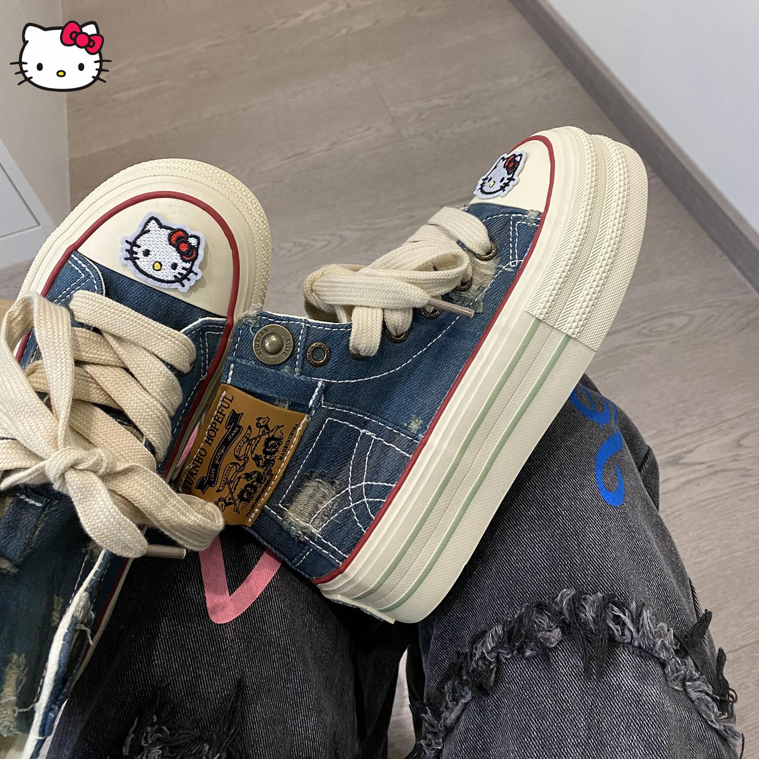 Kawaii Sanrio Hellokitty Anime Kawaii A Niche Cute Sweet and Comfortable Board Shoe Versatile and Warm Thick Sole Board Shoes
Kawaii Sanrio Hellokitty Anime Kawaii A Niche Cute Sweet and Comfortable Board Shoe Versatile and Warm Thick Sole Board Shoes