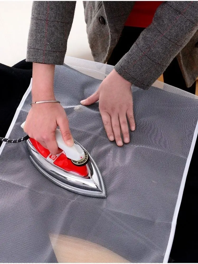 40*90cm Cloth Guard Protective Press Mesh Protective Insulation Ironing Board Cover Random Colors Against Pressing Pad Ironing 
40*90cm Cloth Guard Protective Press Mesh Protective Insulation Ironing Board Cover Random Colors Against Pressing Pad Ironing