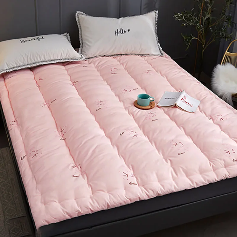 Luxury Spring Bedtress Foldable European Bedroom Camasing Bedtress Insect Camping Camping Inflavel Para Padded Bedroom Dollhouse
Luxury Spring Bedtress Foldable European Bedroom Camasing Bedtress Insect Camping Camping Inflavel Para Padded Bedroom Dollhouse