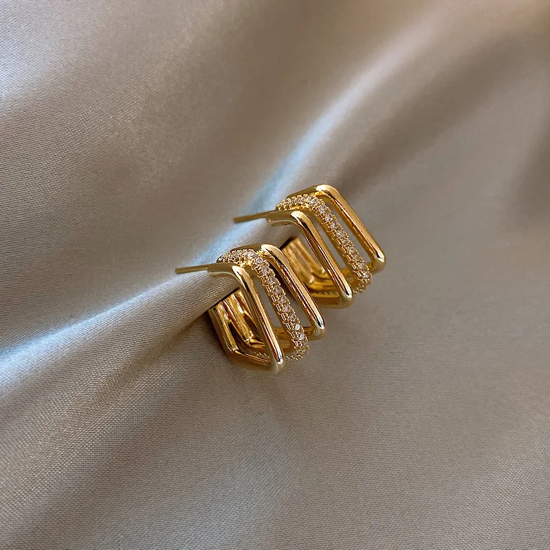 New Trendy Micro Zircon Stud Earrings For Women Gold Color Twist Irregular Geometric Metal Earring Minimalist Jewelry
New Trendy Micro Zircon Stud Earrings For Women Gold Color Twist Irregular Geometric Metal Earring Minimalist Jewelry