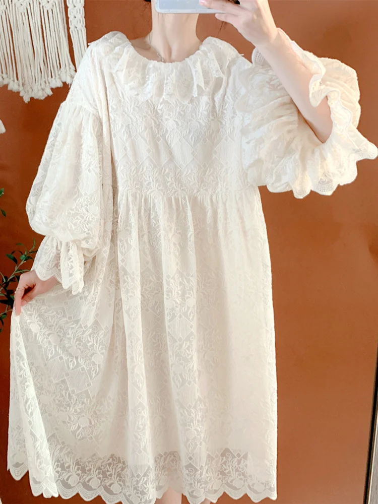 Spring Women Midi Dress 2023 Vintage Elegant Lantern Sleeve Ruffled Collar Embroidery Korean Lace Dress vestidos mujer
Spring Women Midi Dress 2023 Vintage Elegant Lantern Sleeve Ruffled Collar Embroidery Korean Lace Dress vestidos mujer