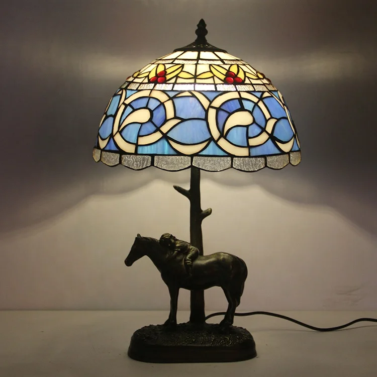Настольные лампы Тиффани LongHuiJing, купол, настольная лампа с подставкой из смолы для переноски лошади, Детская основа
Настольные лампы Тиффани LongHuiJing, купол, настольная лампа с подставкой из смолы для переноски лошади, Детская основа