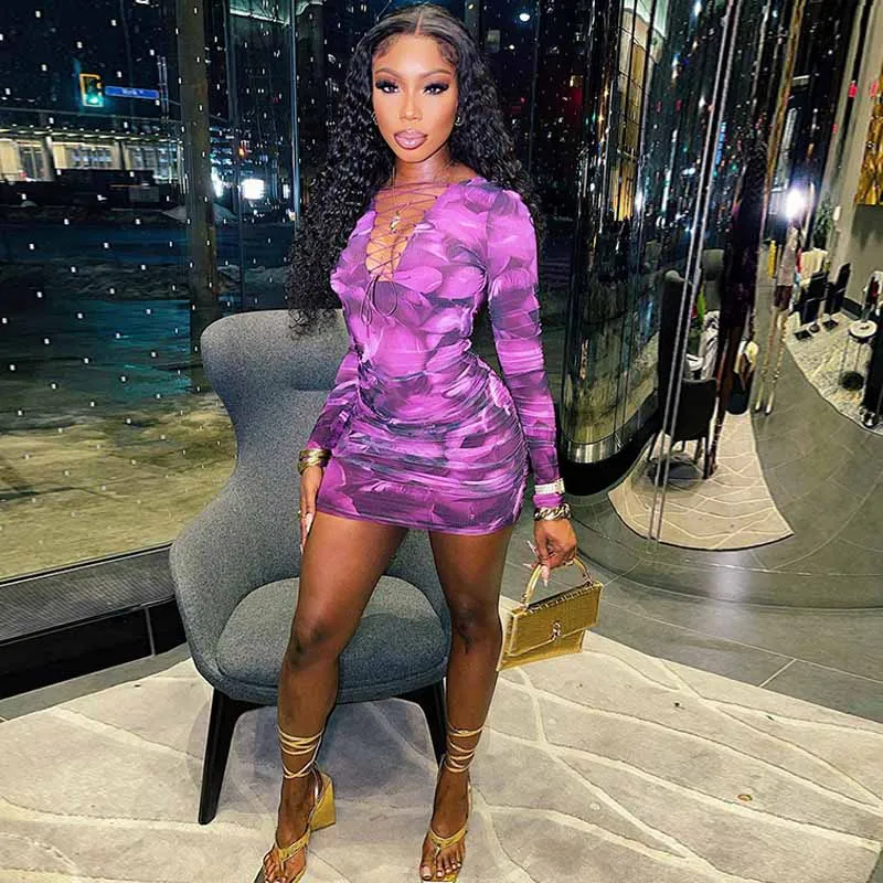 2022 Spring New Fashion Casual Vneck Pprinted Straps Long Sleeved Slim Pleated Bag hip Short Dress Women
2022 Spring New Fashion Casual Vneck Pprinted Straps Long Sleeved Slim Pleated Bag hip Short Dress Women
